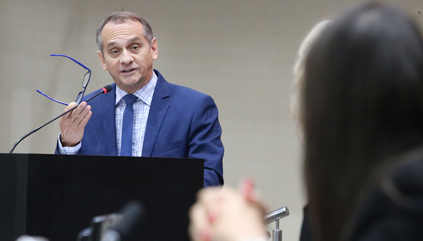 AL aprova em 1ª projeto que obriga estado a fornecer medicamentos à base de canabidiol