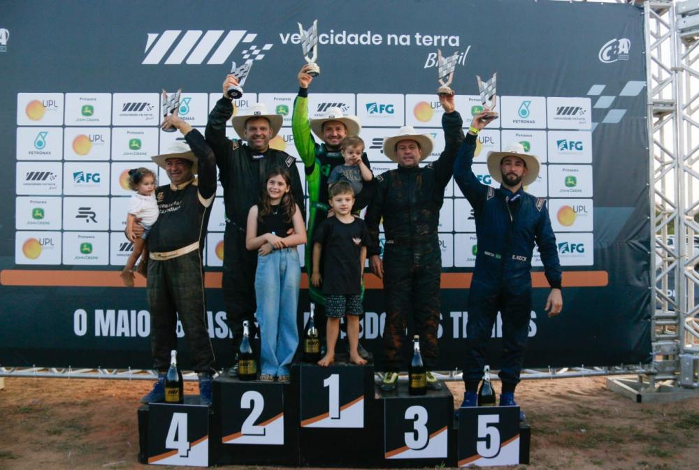 Dois pilotos de MT garantem vaga no pódio da primeira prova do campeonato VNT 2022 