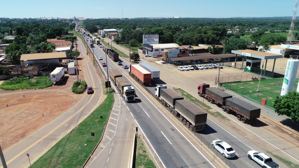 Mais de 1 tonelada de resíduo é recolhida na BR-163/MT diariamente