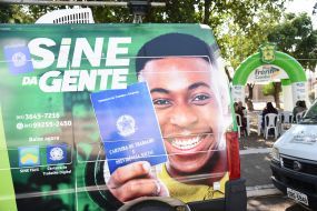 Sine Municipal começa a semana com mais de 1 mil vagas de emprego; Confira