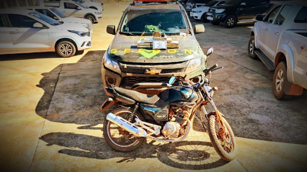 Gefron apreende 11 kg de cocaína e prende duas pessoas em Pontes e Lacerda