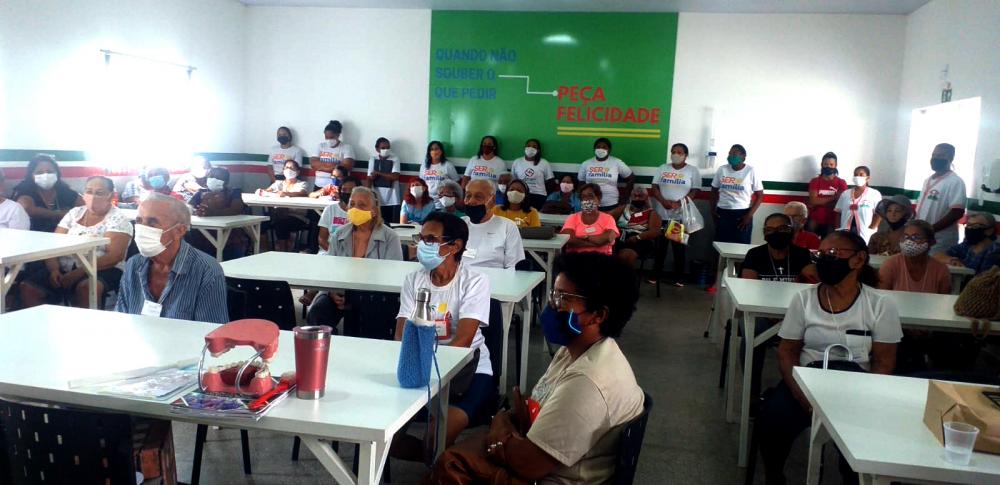 Em quatro meses, Prefeitura capacita mais de 1,2 mil pessoas pelo programa 