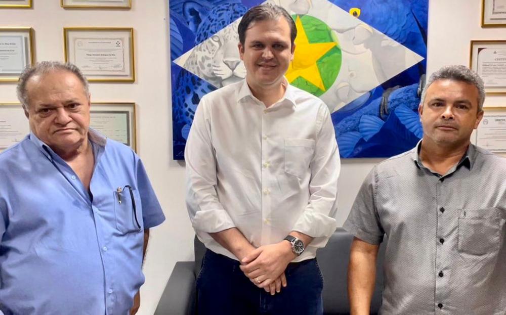  Deputados Thiago Silva e Carlos Bezerra viabilizam equipamentos para agricultura familiar de Rondonópolis