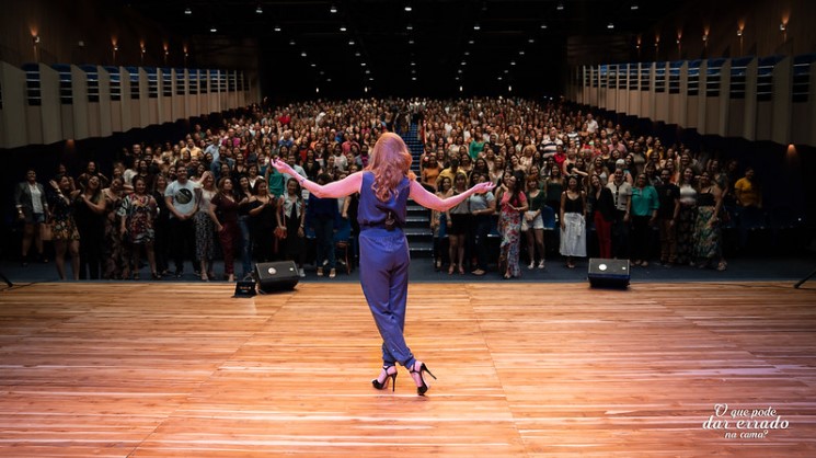 Sexóloga e stand up comedy são atrações do Cine Teatro Cuiabá para este fim de semana
