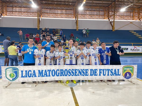 Equipe Sub-13 do Sesi Escola MT é vice-campeã da Liga Matogrossense de Futsal 2022