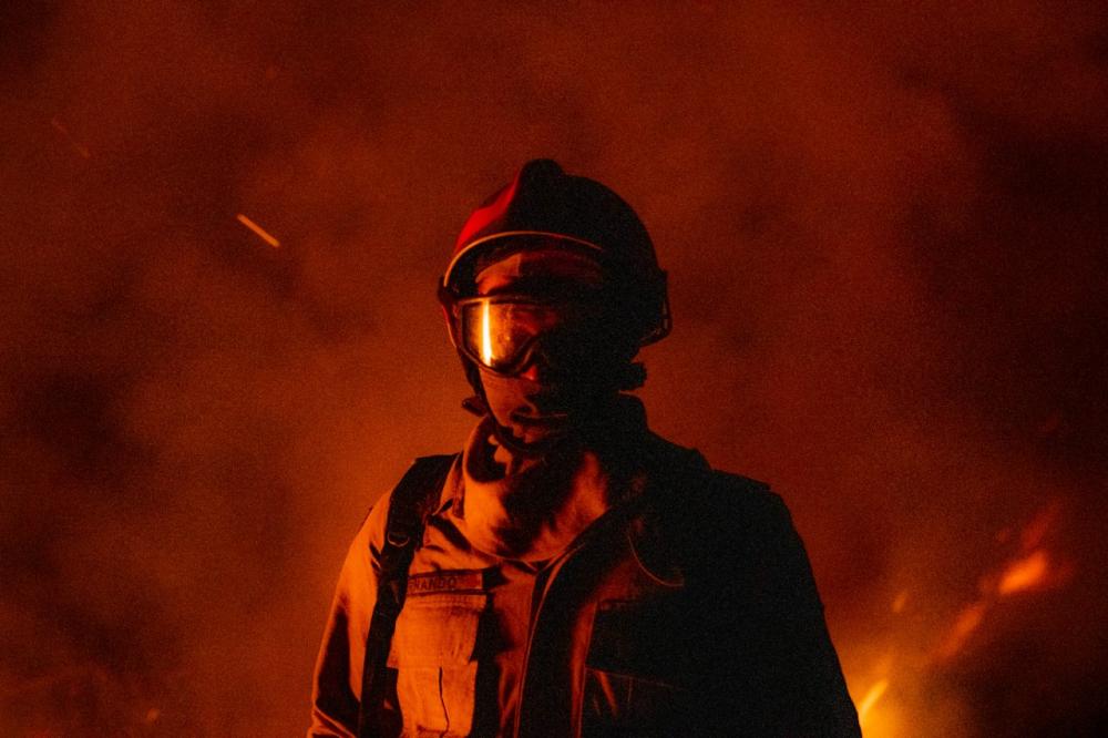 Exposição “Céu e Inferno em Terras Alagadas” é lançada no Goiabeiras Shopping, em Cuiabá 