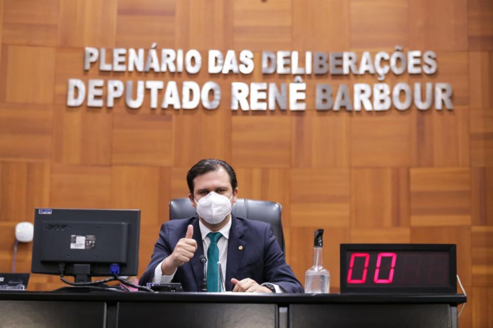  Deputado Thiago Silva ajuda a garantir 1º curso da história da Unemat em Paranatinga
