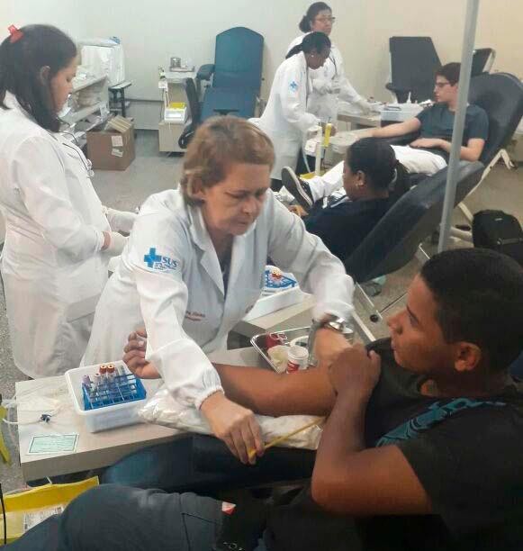MT Hemocentro coleta 420 bolsas em campanha “Sangue de rock tem poder”