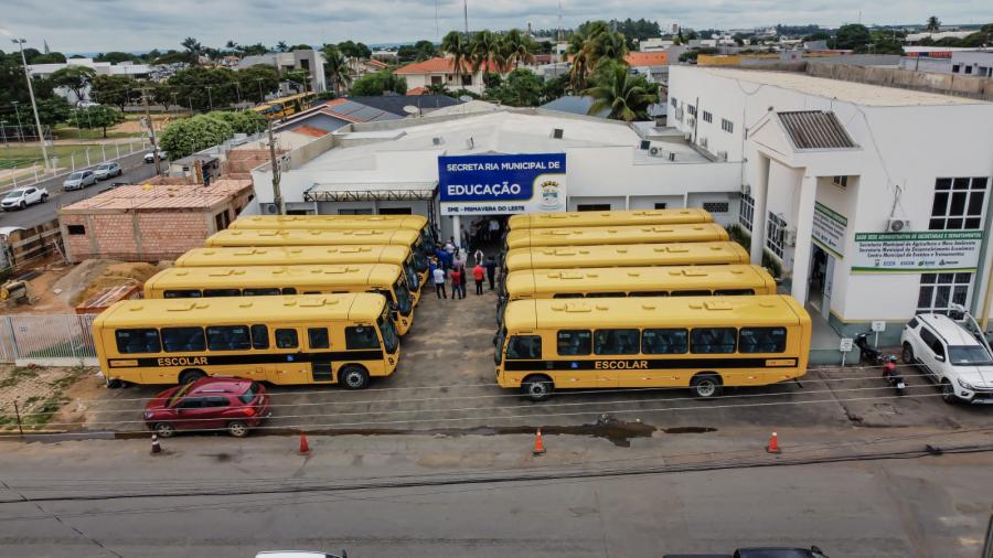 Primavera do Leste adquire mais 10 ônibus de transporte escolar