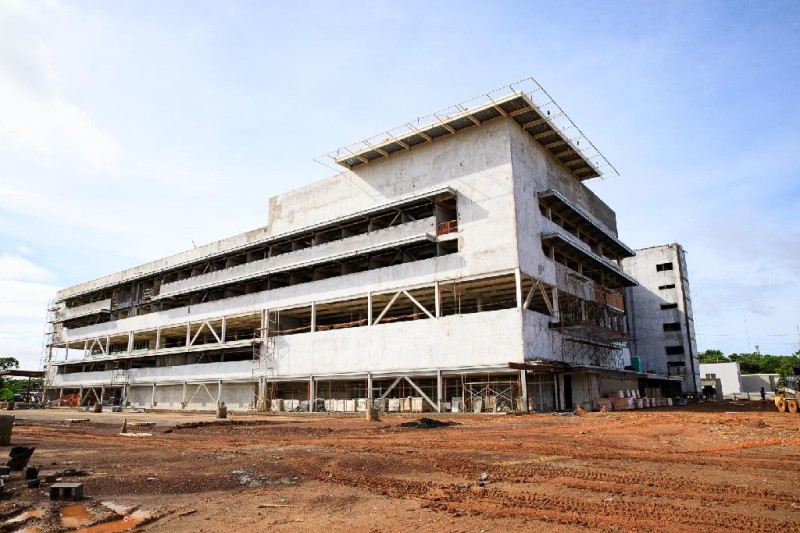 Obra do Hospital Central atinge 80% de conclusão