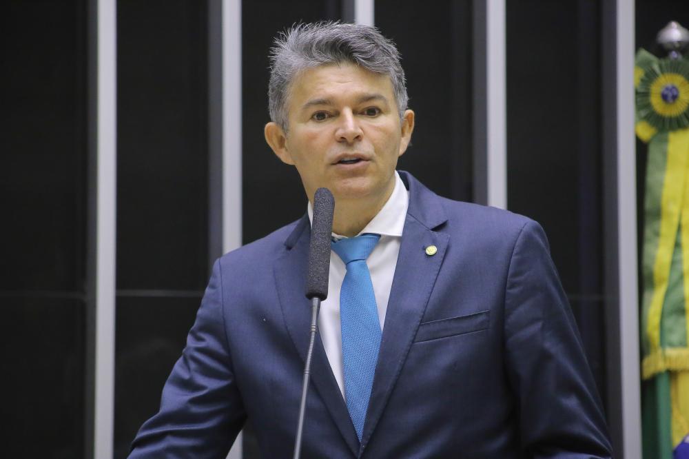 Medeiros compõe frente conservadora de oposição ao PT na Câmara Federal