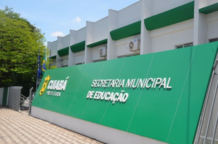 Secretaria Municipal de Educação suspende execução de contrato