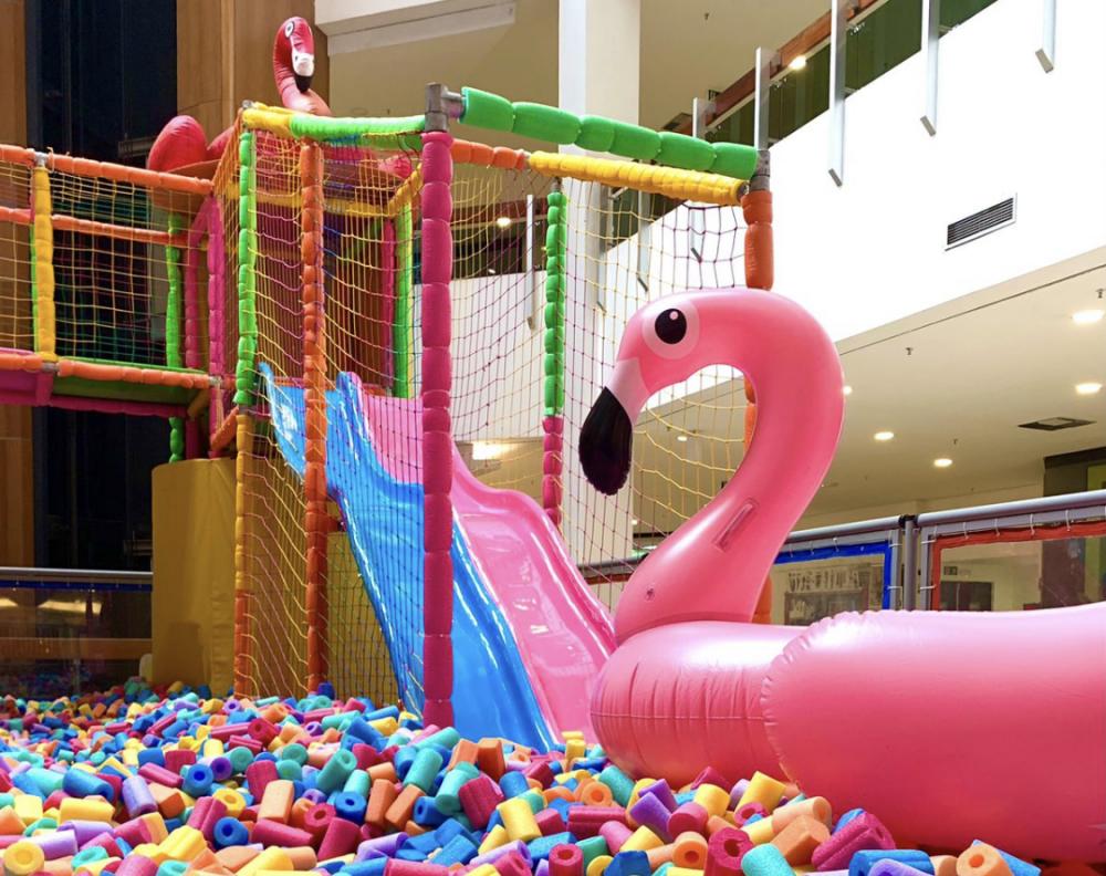 ‘Parque dos Flamingos’ é atração para as crianças no Goiabeiras Shopping