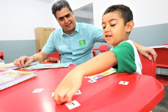 Investimento em educação é prioridade desde o começo da gestão Emanuel Pinheiro