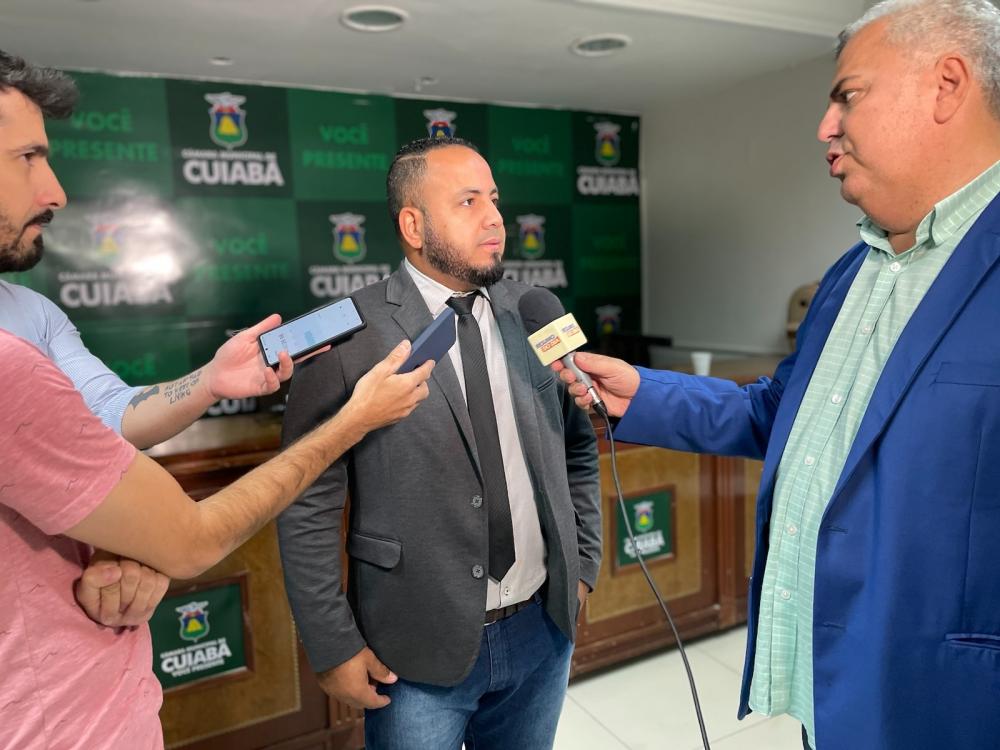 Jeferson Siqueira encaminha ao plenário projeto que altera valor do Programa Bem Morar