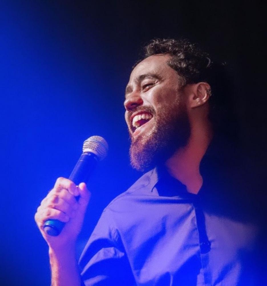 Fim de semana tem roda de samba com Raul Fortes e rock com Berê e Banda