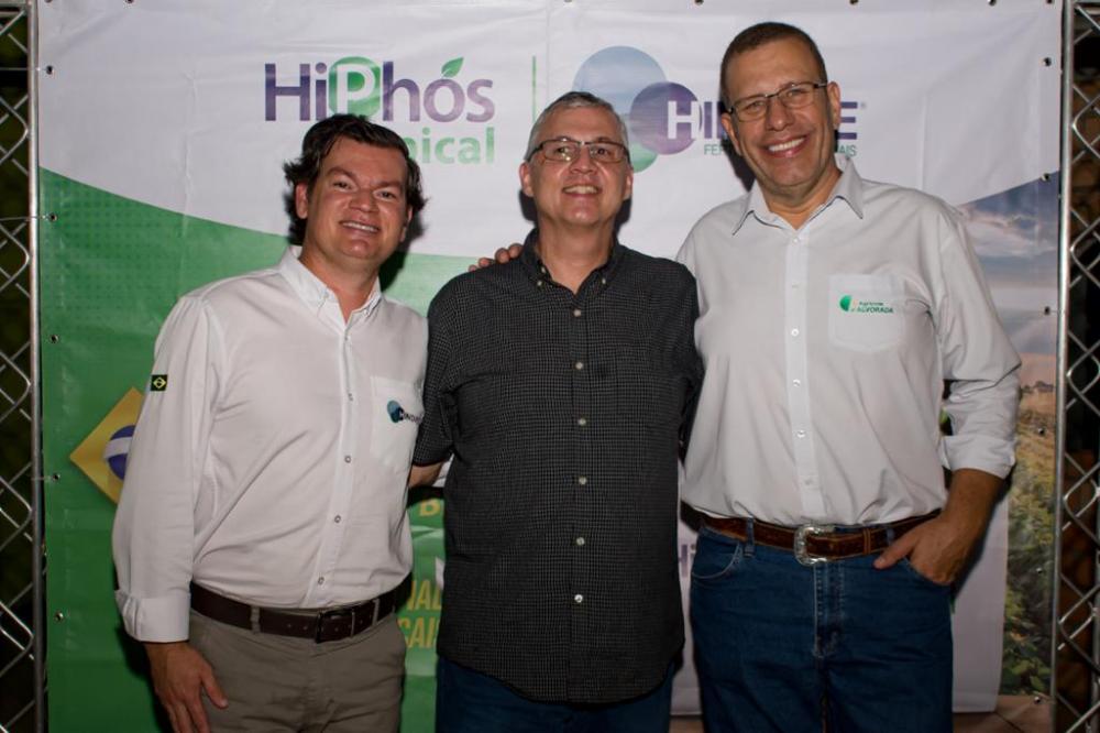Agricultores mato-grossenses conhecem o único fertilizante com tecnologia brasileira desenvolvida para solos tropicais