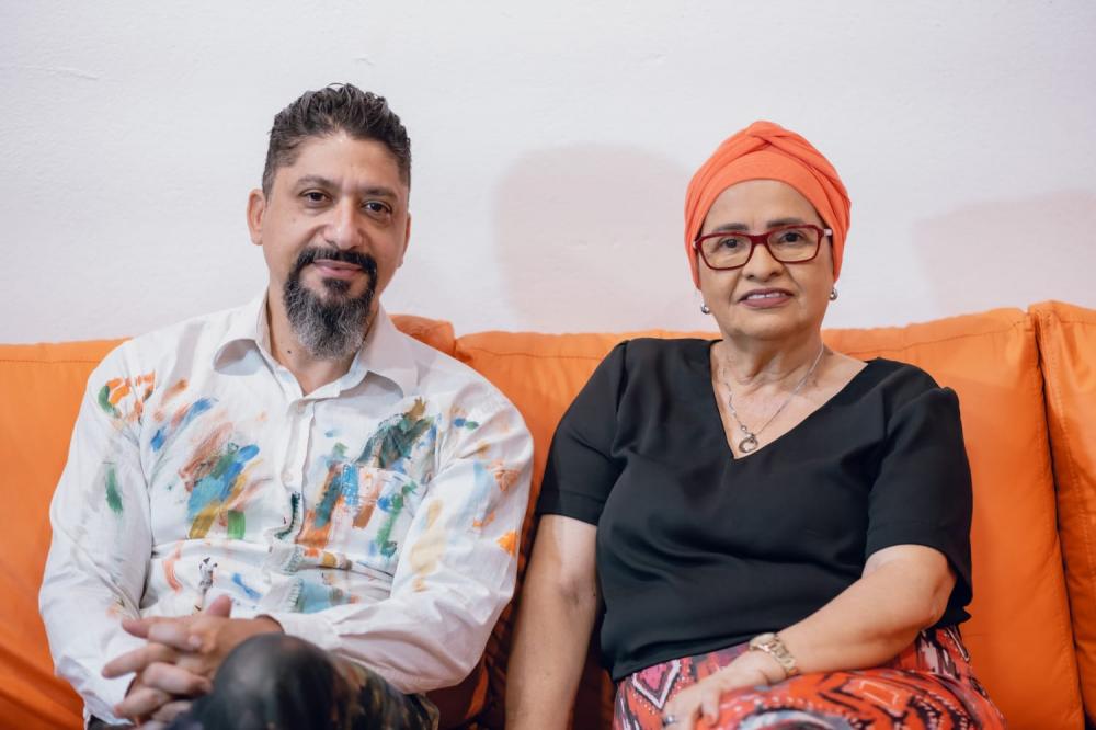 Professora lança livro sobre a Lenda da Lixeira