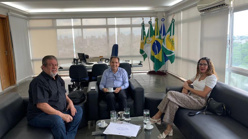 Facmat e CRA-MT firmam parceria com escola de negócios para oferecer descontos em mestrados e doutorados