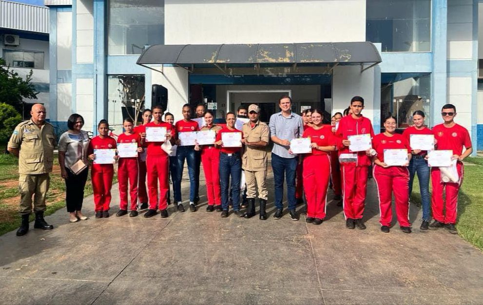 Thiago Silva considera um avanço para a educação com a Lei do Programa de Escolas Cívicos-Militares em MT