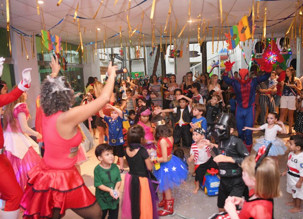 Goiabeiras Shopping tem oficina de máscara e bailinho à fantasia no Carnaval das crianças