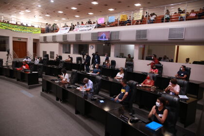 ALMT discute fechamento de escolas estaduais em Várzea Grande