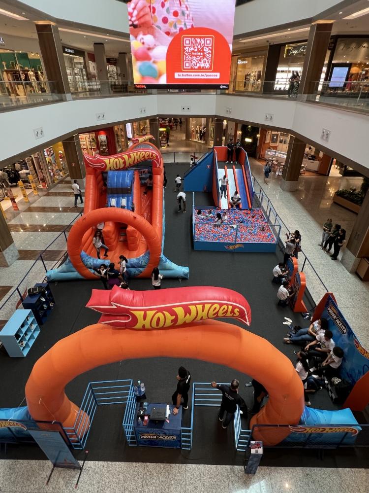 Feriado prolongado tem música e diversão em shopping da capital