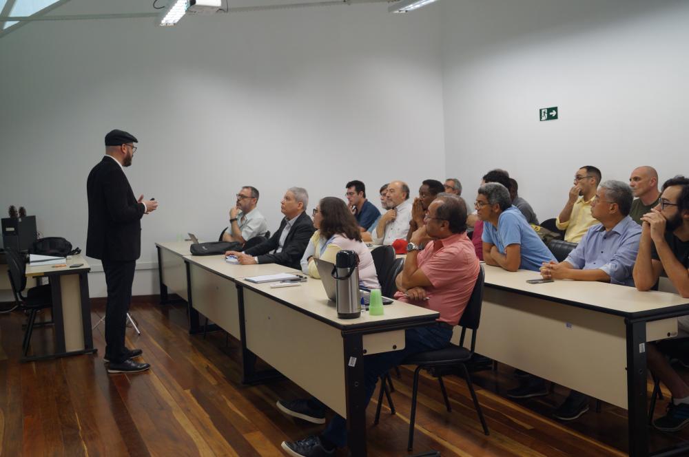 Professor da UFMT recebe maior distinção acadêmica na USP por Pesquisa em Eficiência Energética