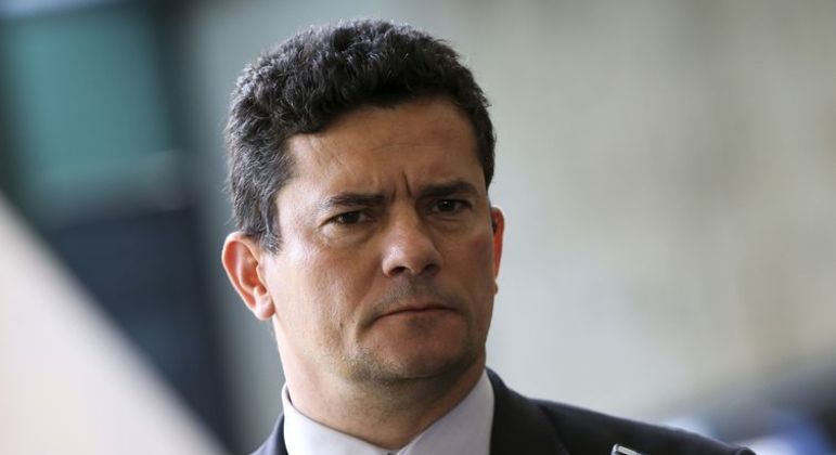 De volta ao Brasil, Moro discute candidatura em 2022