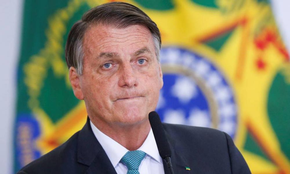 Preço acima de R$ 100 do botijão vai cair pela metade se Deus quiser, diz Bolsonaro