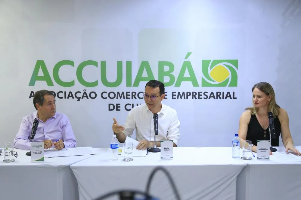 Principal empregador de Cuiabá é o comércio, ressalta Lúdio em rodada de entrevistas na Associação Comercial 