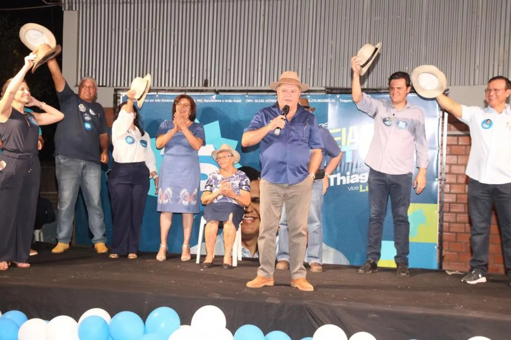 Fulô realiza lançamento e reúne centenas de pessoas na Vila Operária