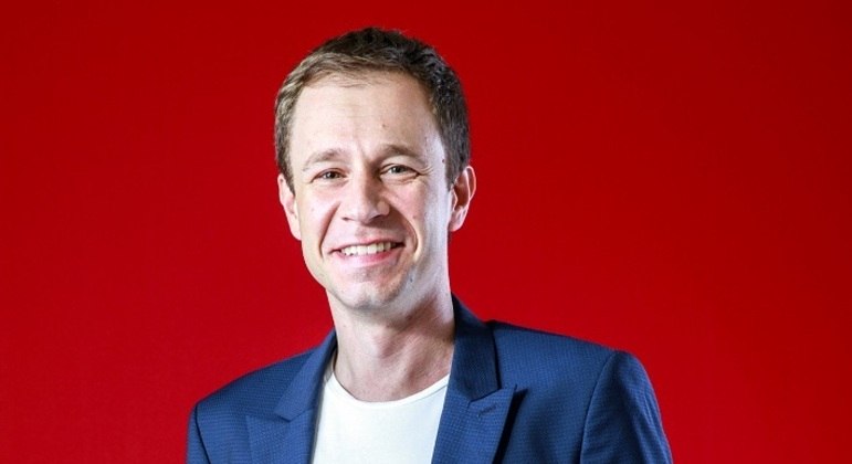 Tiago Leifert vai apresentar próximo BBB mesmo após pedir demissão da Globo, afirma colunista