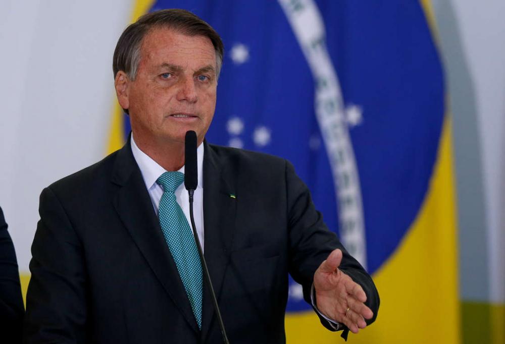 Bolsonaro pede para prestar depoimento presencial à PF, e STF suspende julgamento
