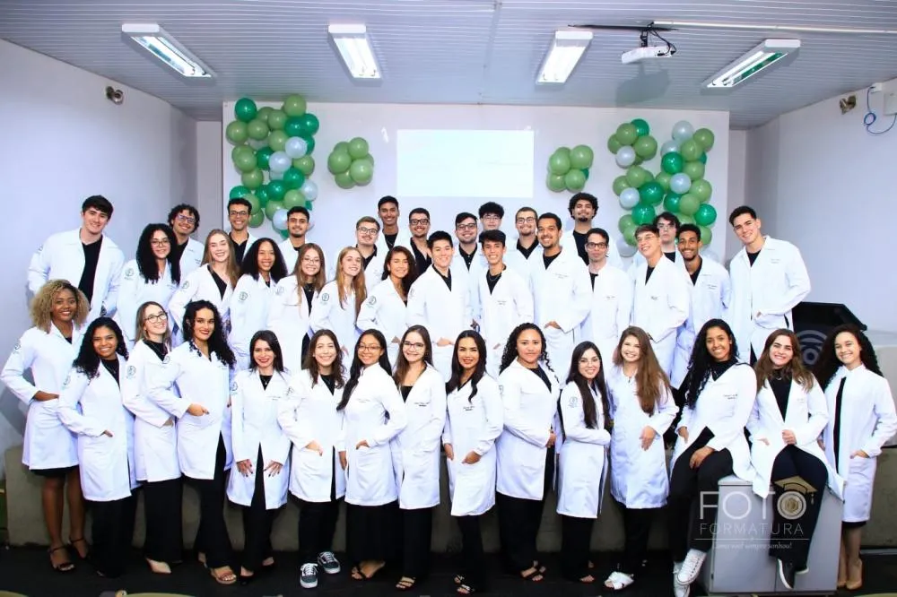 Polêmicas, lágrimas e jalecos: o que marcou o início da 75ª turma de Medicina da UFMT