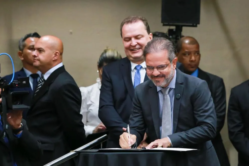 Deputado Paulo Araújo toma posse como 2º Secretário da Assembleia Legislativa de Mato Grosso