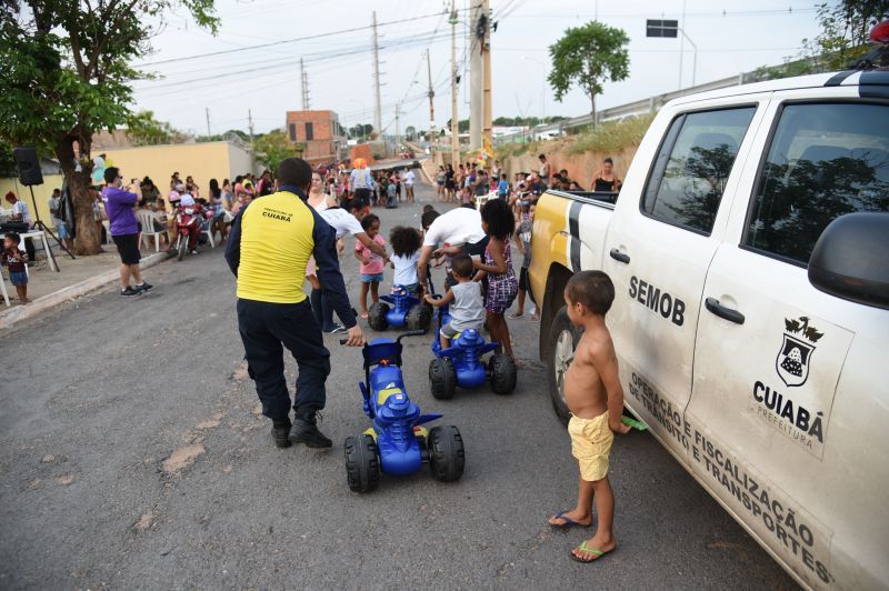 Parceria entre a Semob e Sindicato dos Agentes promove festa para 300 crianças de comunidade carente