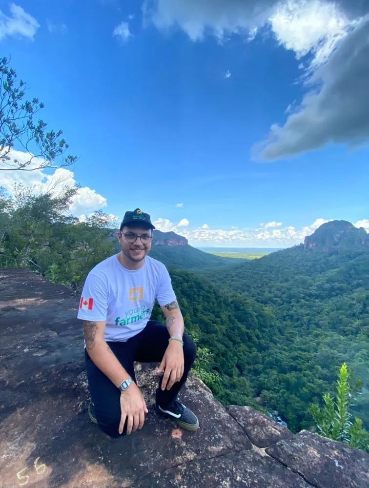 Jovem talento do agro embarca para o Canadá em busca de ampliar conhecimento no setor