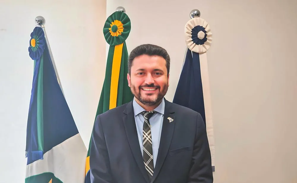 Vice assume comando da AMM: veja o que muda com Maninho na presidência da entidade