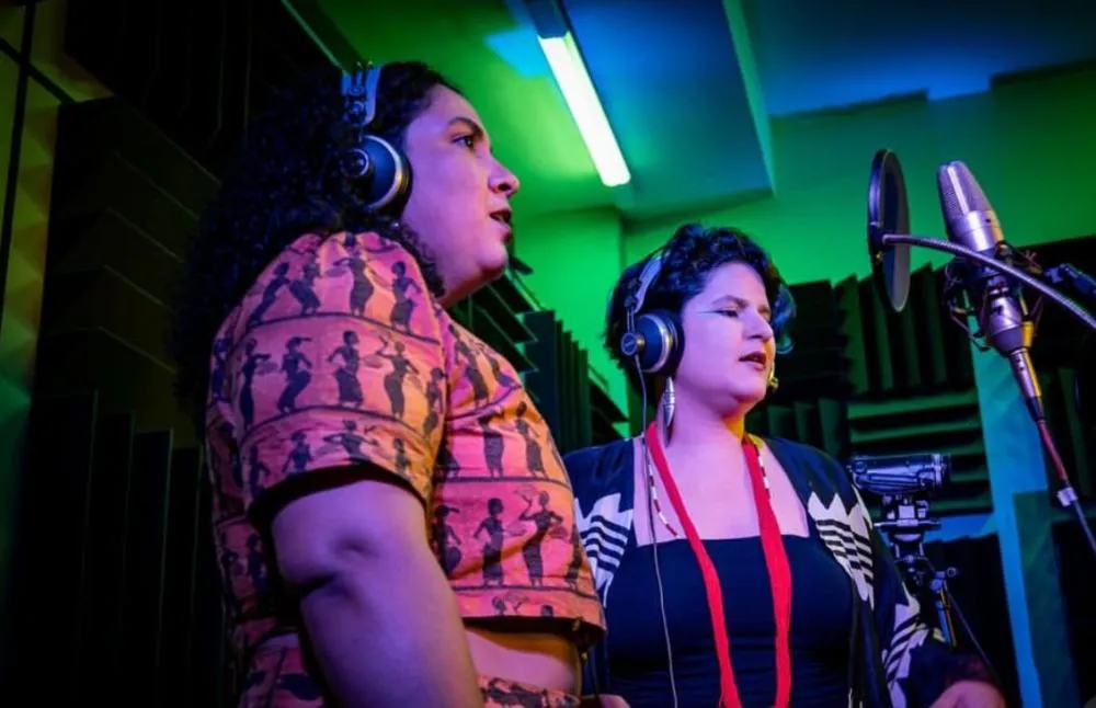 “Salve, Mato Grosso” é o novo single de Estela Ceregatti disponível nas plataformas digitais