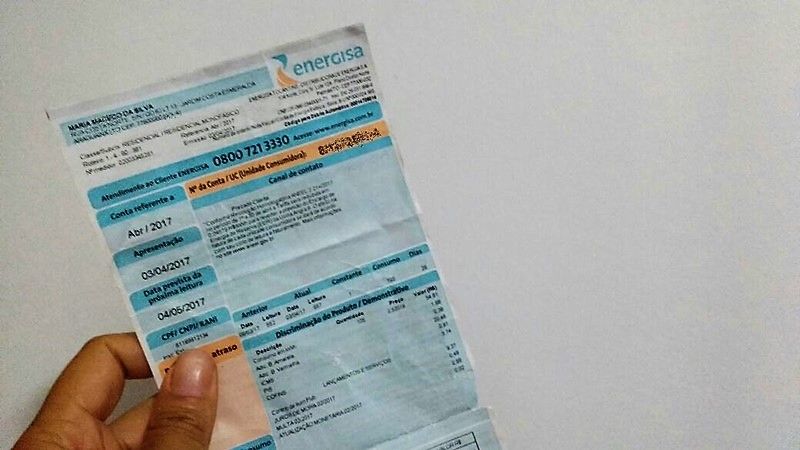 Projeto isenta consumidores de multas e juros da conta de energia elétrica