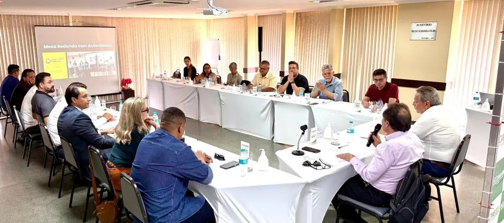 Duplicação da BR-364, comércio informal e ações institucionais pautam reunião da ACCuiabá