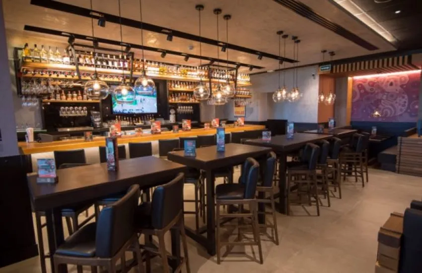 Outback abre novas vagas em Cuiabá com benefícios e plano de carreira
