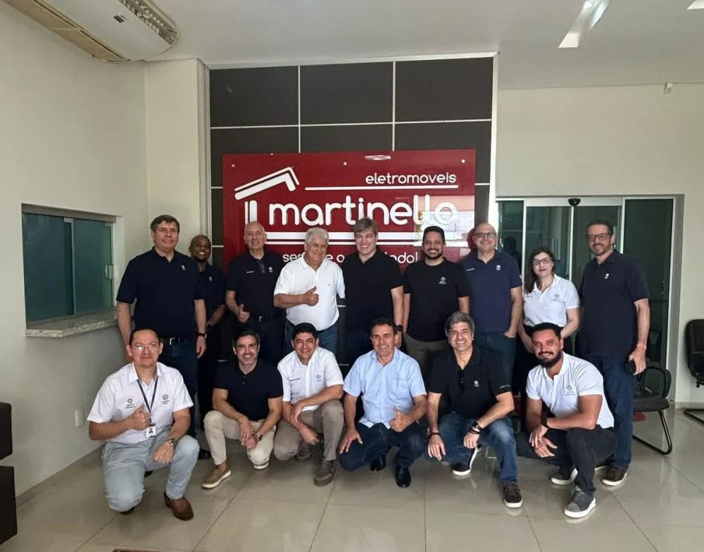 Diretores do Grupo Mônaco visitam sede da Martinello e reforçam alianças estratégicas no varejo