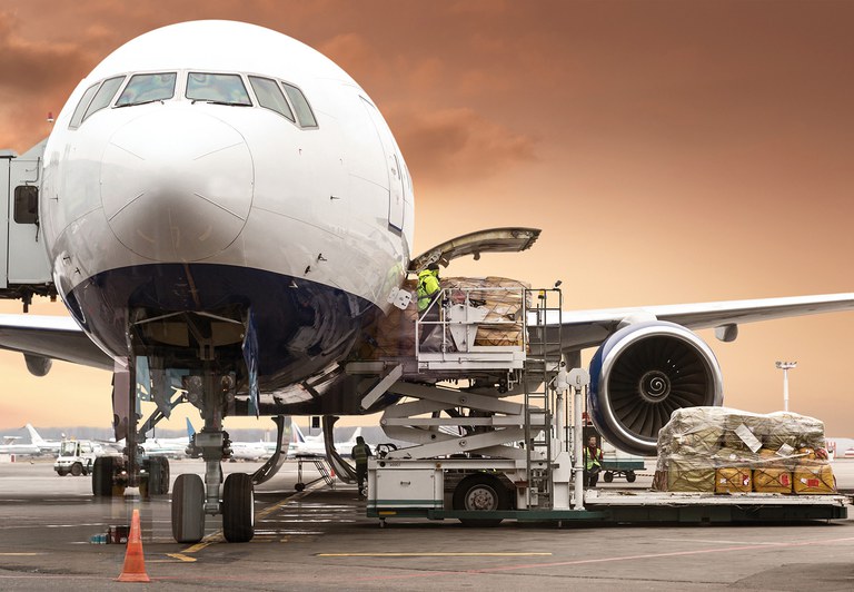 Prorrogado até julho de 2022 uso de gelo seco para transporte aéreo de vacinas da Covid-19