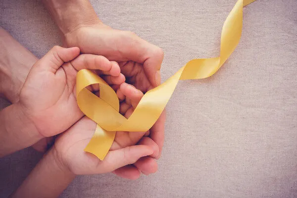 Setembro Amarelo reforça necessidade de falar sobre depressão pós-parto e saúde mental de crianças e adolescentes