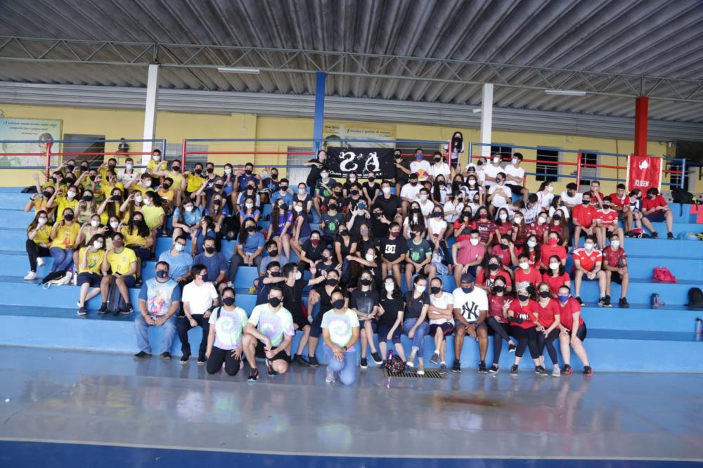Gincana promove atividades recreativas e esportivas em colégio da Capital 