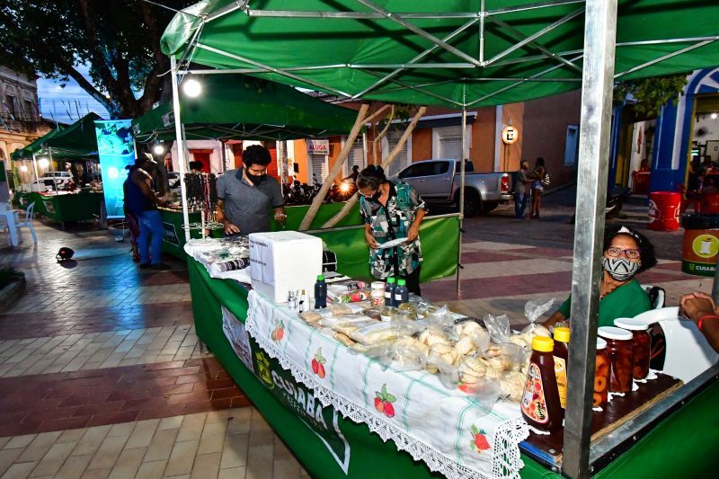 Beco do Candeeiro recebe mais uma edição de feirinha gastronômica e de artesanato do programa 'Pra Frente Cuiabá'