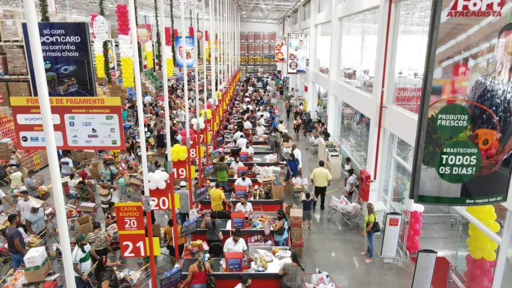 Grupo Pereira celebra o Dia do Supermercado valorizando histórias e inovação no varejo brasileiro