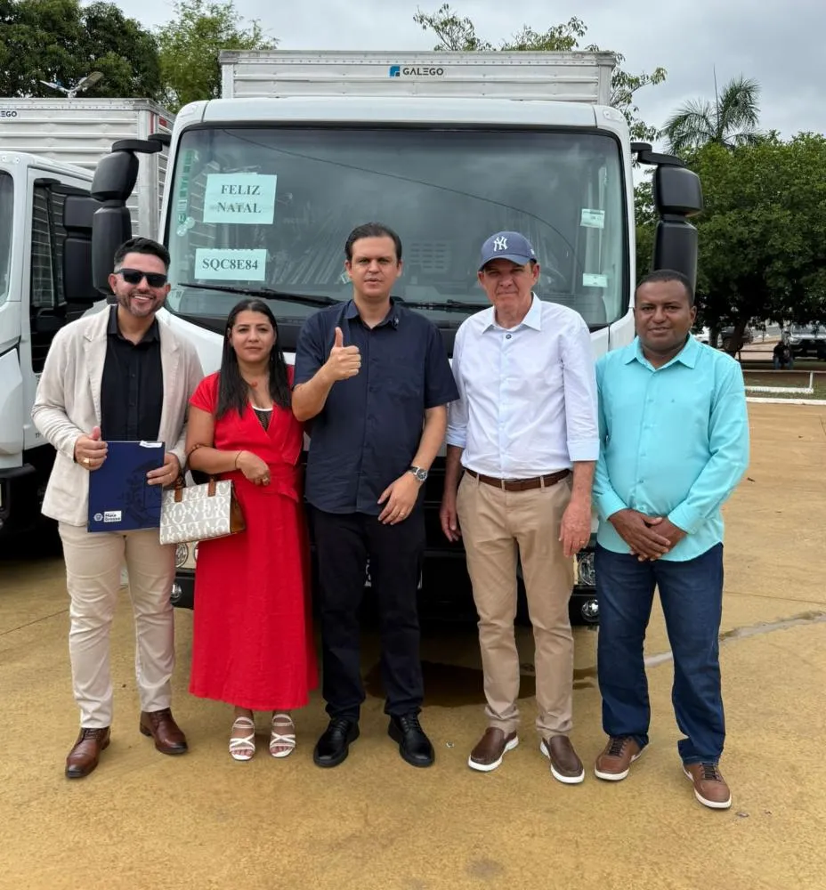 Deputado Thiago Silva viabiliza entrega de caminhão para Feliz Natal